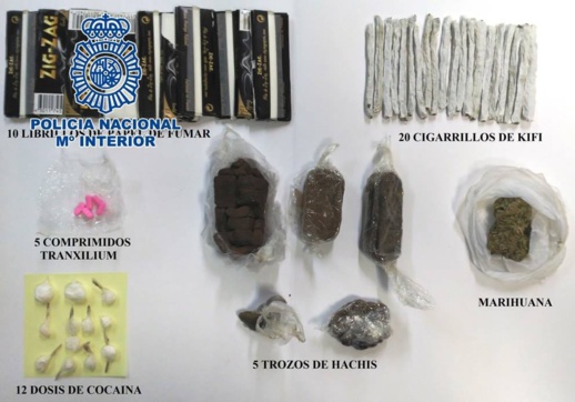 مليلية.. توقيف شاب ذي 19 سنة كان يزود سجناء المدينة بالمخدرات بطريقة ذكية مليلية.. توقيف شاب ذي 19 سنة كان يزود سجناء المدينة بالمخدرات بطريقة ذكية