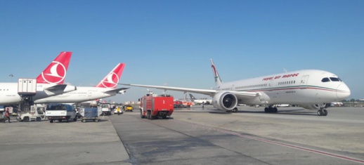 شاهدوا.. اصطدام طائرة الخطوط الملكية المغربية بأخرى تركية في مطار أتاتورك شاهدوا.. اصطدام طائرة الخطوط الملكية المغربية بأخرى تركية في مطار أتاتورك