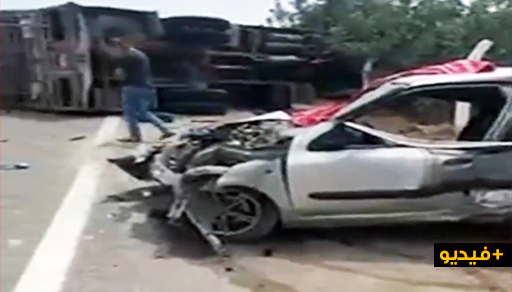 شاهدوا.. أول فيديو للحادثة المروعة التي هزت طريق السعيدية والتي راح ضحيتها 3 أشخاص شاهدوا.. أول فيديو للحادثة المروعة التي هزت طريق السعيدية والتي راح ضحيتها 3 أشخاص