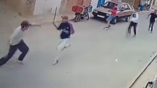 الشرطة تنهي حياة "مشرمل" ينشط في السطو على المواطنين بالسلاح الشرطة تنهي حياة "مشرمل" ينشط في السطو على المواطنين بالسلاح