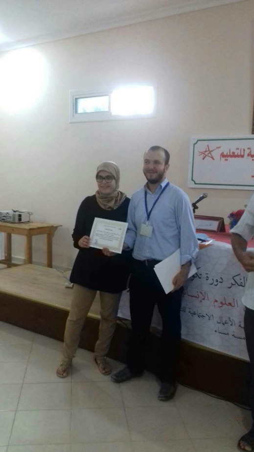 الباحث أبركان يؤطر الطلبة في تقنيات الكتابة الأكاديمية ضمن دورة تكوينية بالناظور الباحث أبركان يؤطر الطلبة في تقنيات الكتابة الأكاديمية ضمن دورة تكوينية بالناظور