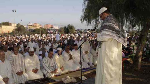 مسلمو مليلية المحتلة يحتفلون بعيد الأضحى غدا الأربعاء مسلمو مليلية المحتلة يحتفلون بعيد الأضحى غدا الأربعاء