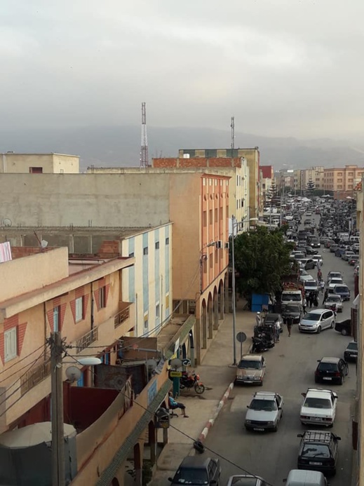قبل يوم من العيد.. رواج تجاري كبير بكرونة ترافقه متاعب كبيرة في حركة السير والجولان