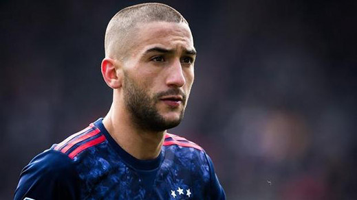 الدولي حكيم زياش يقود أياكس أمستردام للفوز على دينامو كييف الروسي بنتيجة عريضة الدولي حكيم زياش يقود أياكس أمستردام للفوز على دينامو كييف الروسي بنتيجة عريضة