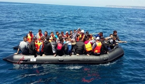 الإعلام الإسباني يربط تراجع نسبة المهاجرين المغاربة السريين من سواحل الريف بهذا السبب الإعلام الإسباني يربط تراجع نسبة المهاجرين المغاربة السريين من سواحل الريف بهذا السبب