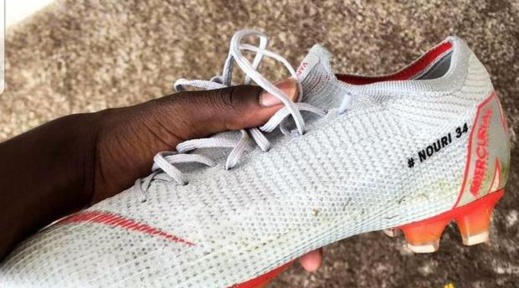 شاهد كيف تضامن نجم برشلونة ديمبيلي مع اللاعب الريفي عبد الحق النوري شاهد كيف تضامن نجم برشلونة ديمبيلي مع اللاعب الريفي عبد الحق النوري