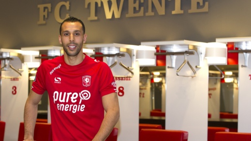 منير الحمداوي يصدم إدارة شباب الريف الحسيمة بقرار عودته إلى هولندا منير الحمداوي يصدم إدارة شباب الريف الحسيمة بقرار عودته إلى هولندا