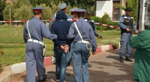 درك أركمان يوقف "مسخوطا" اعتدى على والديه بالضرب درك أركمان يوقف "مسخوطا" اعتدى على والديه بالضرب