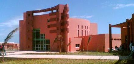 حرمان طلبة إقليم الدريوش من المنحة الكاملة يثير عدد التساؤلات حرمان طلبة إقليم الدريوش من المنحة الكاملة يثير عدد التساؤلات