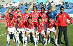 الفتح الرباطي المغربي يتوج بطلا لمسابقة كأس الاتحاد الافريقي لكرة القدم الفتح الرباطي المغربي يتوج بطلا لمسابقة كأس الاتحاد الافريقي لكرة القدم