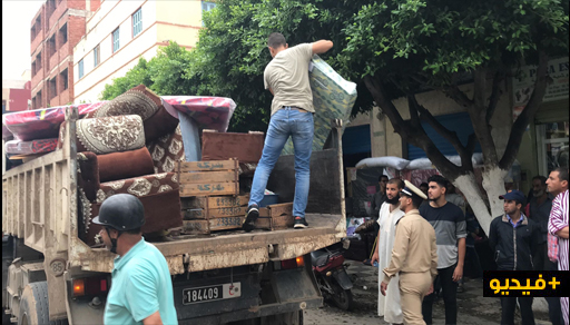 سلطات الناظور تجري حملة شعواء لتحرير الأرصفة والساحات من قبضة الفراشة والمحلات التجارية