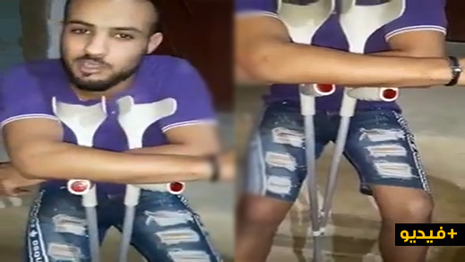 على طريقة الأفلام الهوليودية.. شخصين ينفذان محاولة اختطاف شاب من مطعم وسط الناظور على طريقة الأفلام الهوليودية.. شخصين ينفذان محاولة اختطاف شاب من مطعم وسط الناظور