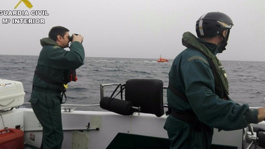 مياه البحر بساحل غرناطة تلفظ أربع جثث لمهاجريين سريين ماتوا غرقا خلال محاولتهم الوصول الى إسبانيا