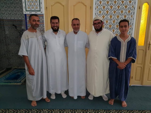 بعد توقفه عن الغناء.. الفنان سعيد ماريواري يظهر في الناظور رفقة الخطيب محمد بونيس