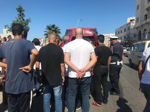 وفاة سائق سيارة أجرة من النوع الكبير بشكل مفاجئ بمحطة أعمار أريفي وسط الناظور