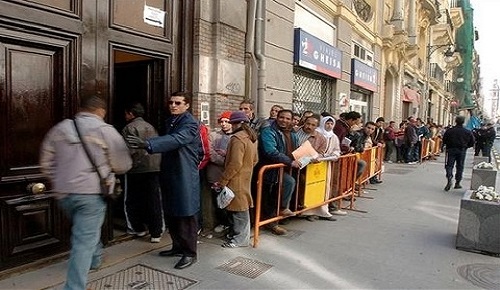 يهم المغاربة.. ايطاليا تتبنى قانونا جديدا يسهل طرد المهاجرين وسلب الجنسية منهم يهم المغاربة.. ايطاليا تتبنى قانونا جديدا يسهل طرد المهاجرين وسلب الجنسية منهم