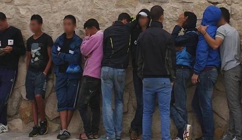 مسؤول إسباني: مليلية تعيش حالة طوارئ اجتماعية بسبب تدفق الحراكة المغاربة مسؤول إسباني: مليلية تعيش حالة طوارئ اجتماعية بسبب تدفق الحراكة المغاربة