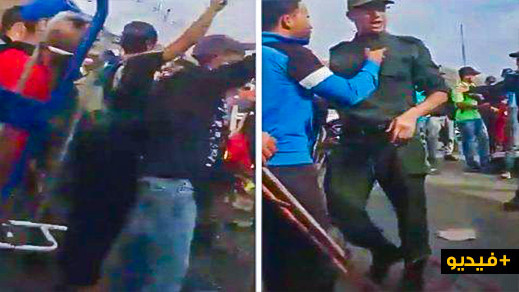بالفيديو.. حشد من الشباب المغاربة يحتجون أمام معبر "سبتة" ويطالبون بإسقاط الجنسية بالفيديو.. حشد من الشباب المغاربة يحتجون أمام معبر "سبتة" ويطالبون بإسقاط الجنسية