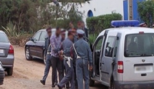 درك فرخانة ينصب كمينا أوقع بمجرم يوصف بـ"الخطير" بعد ترويعه الساكنة درك فرخانة ينصب كمينا أوقع بمجرم يوصف بـ"الخطير" بعد ترويعه الساكنة