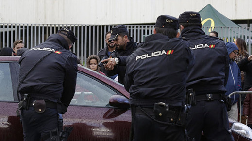 السلطات الأمنية الإسبانية تفكك شبكة لتهريب الكوكايين من المغرب السلطات الأمنية الإسبانية تفكك شبكة لتهريب الكوكايين من المغرب