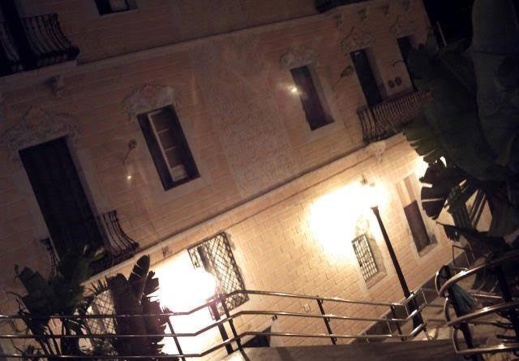 هذا هو المنزل الذي عاش فيه المجاهد الخطابي بـ"مليلية" إبان الاستعمار الإسباني للريف هذا هو المنزل الذي عاش فيه المجاهد الخطابي بـ"مليلية" إبان الاستعمار الإسباني للريف