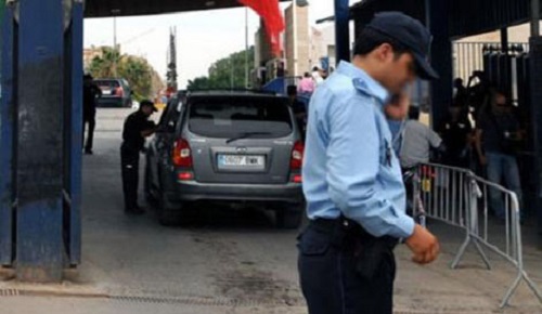 شرطة حدود فرخانة توقيف جزائرية وتونسيا استعملا جوازات سفر مغربية لولوج مليلية شرطة حدود فرخانة توقيف جزائرية وتونسيا استعملا جوازات سفر مغربية لولوج مليلية