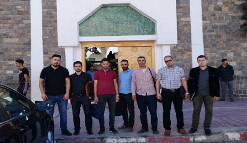 الكتّاب المحلفون بالناظور في وقفة تضامنية مع زميلهم على خلفية ملف معروض على القضاء