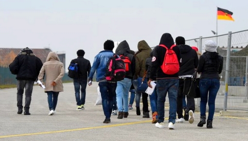 بعد رفض طلبات لجوئهم.. ألمانيا ترحل 476 مهاجر مغربي بعد رفض طلبات لجوئهم.. ألمانيا ترحل 476 مهاجر مغربي