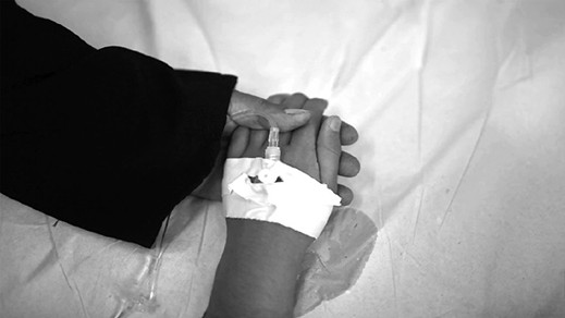 تلميذة كادت تفقد حياتها بسبب حبة قرقوبي اشترتها داخل القسم تلميذة كادت تفقد حياتها بسبب حبة قرقوبي اشترتها داخل القسم