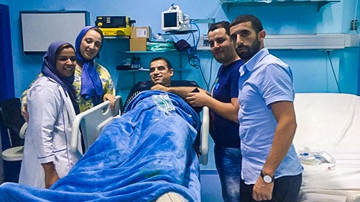 الفاعل السياسي والرياضي التيزتي يتعرض لكسر مزدوج ويجري عملية جراحة عاجلة