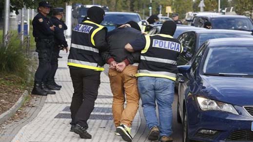 شرطة سبتة تعتقل متزعمي شبكة إجرامية تنقل مواطنين جزائريين بطريقة غير شرعية إلى اسبانيا