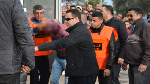 أمن الناظور يلقي القبض على شخص يشتبه في ارتكابه لعدة جرائم تتعلق بالسطو والاعتداء على المارة