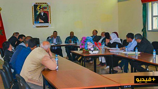 دار الكبداني.. مجلس الجماعة يصادق على عدة تقط تروم إنجاز مشاريع تنموية بالمنطقة دار الكبداني.. مجلس الجماعة يصادق على عدة تقط تروم إنجاز مشاريع تنموية بالمنطقة