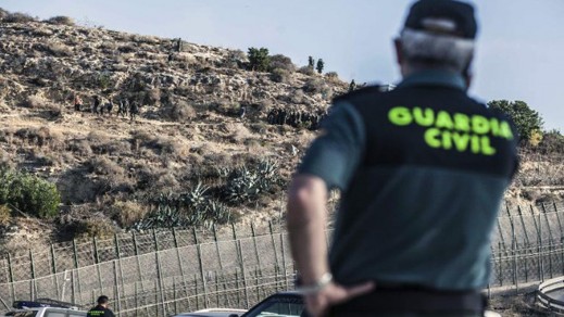 سلطات مليلية تقرر طرد 22 مغربيا بعد وصولهم إلى الجزر الجعفرية