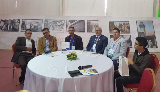 اختتام رواق كلية الناظور في معرض الكتاب المغاربي بتوقيع مجلة الدكتور عكاشة بن المصطفى اختتام رواق كلية الناظور في معرض الكتاب المغاربي بتوقيع مجلة الدكتور عكاشة بن المصطفى