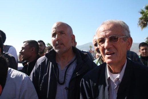 أبرشان يثور في وجه مندوب الصيد ويقود إحتجاجا للصيادين أمام المندوبية 