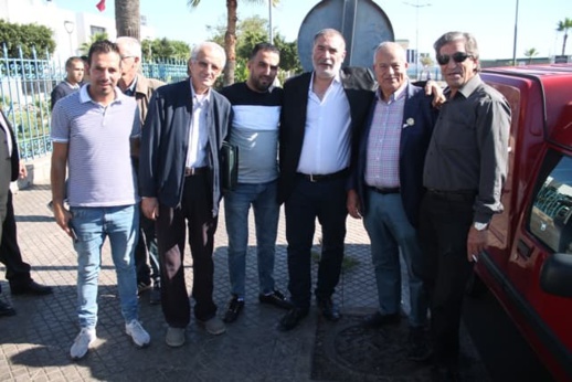أبرشان يثور في وجه مندوب الصيد ويقود إحتجاجا للصيادين أمام المندوبية 