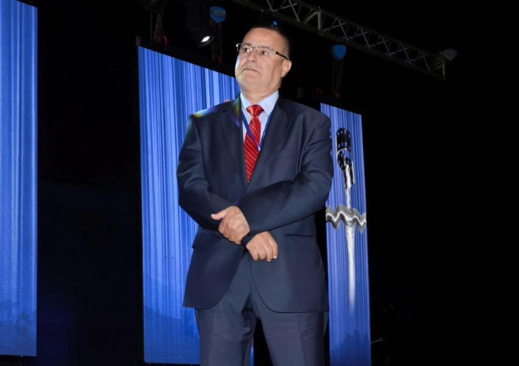 قيدوم الإعلاميين بالناظور الحاج شوقي يجري عملية جراحية بالرباط تتكلل بالنجاح قيدوم الإعلاميين بالناظور الحاج شوقي يجري عملية جراحية بالرباط تتكلل بالنجاح