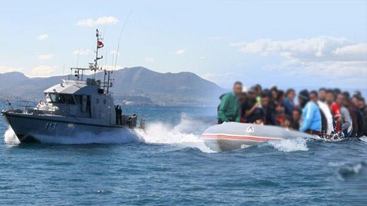 البحرية الملكية تعلن إنقاذ 397 مرشحا للهجرة السرية بينهم من نقلوا الى ميناء الحسيمة