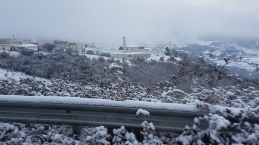 أمطار وثلوج وانخفاض في درجات الحرارة بالحسيمة و عدد من مدن الشمال أمطار وثلوج وانخفاض في درجات الحرارة بالحسيمة و عدد من مدن الشمال