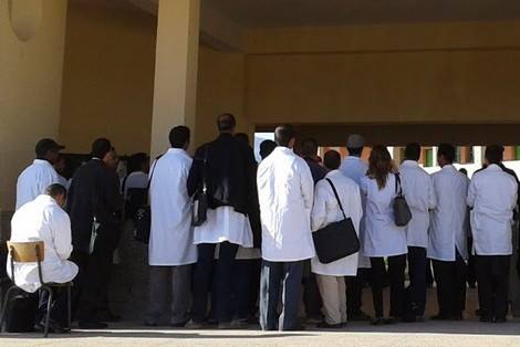 دورات تكوينية مؤدى عنها للمقبلين على اجتياز مبارايات التعاقد تثير غضب المعطلين بالناظور دورات تكوينية مؤدى عنها للمقبلين على اجتياز مبارايات التعاقد تثير غضب المعطلين بالناظور