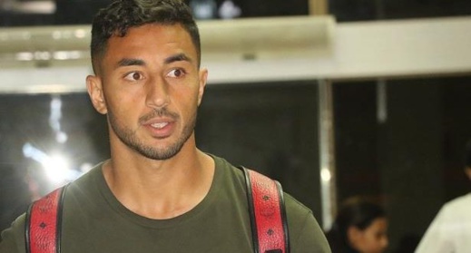 الدولي الناظوري "عزيز بوهدوز" يعرب عن قلقه بعد عزل مدربه بناديه السعودي
