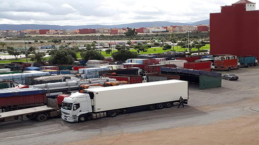 تمديد مدة إضراب سائقي الشاحنات يستنفر السلطات الأمنية بالعروي