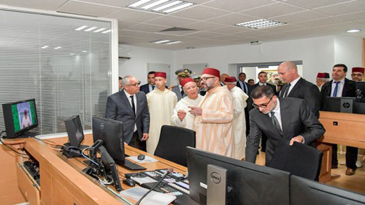 الملك يزور مقر الشركة الوطنية للإذاعة والتلفزة ويطلق برنامج الدروس الحديثية الملك يزور مقر الشركة الوطنية للإذاعة والتلفزة ويطلق برنامج الدروس الحديثية