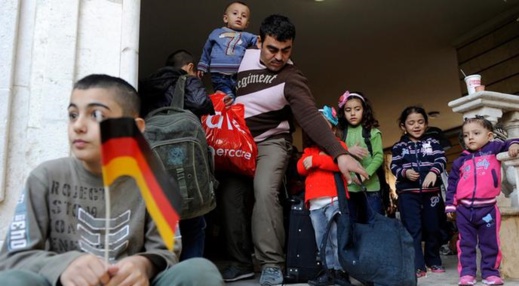 ألمانيا تؤكد تمسكها بميثاق الهجرة قبل شهر عن انعقاد مؤتمر الامم المتحدة بالمغرب ألمانيا تؤكد تمسكها بميثاق الهجرة قبل شهر عن انعقاد مؤتمر الامم المتحدة بالمغرب