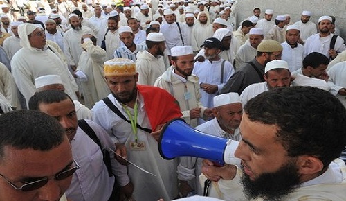 إسبانيا تطرد عددا من الأئمة المغاربة بذريعة أنهم يهددون أمنها القومي إسبانيا تطرد عددا من الأئمة المغاربة بذريعة أنهم يهددون أمنها القومي