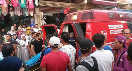 نقل سيدة إلى المستشفى "الحسني" في حالة حرجة بعدما خطف لص هاتفها النقال وسط الناظور نقل سيدة إلى المستشفى "الحسني" في حالة حرجة بعدما خطف لص هاتفها النقال وسط الناظور