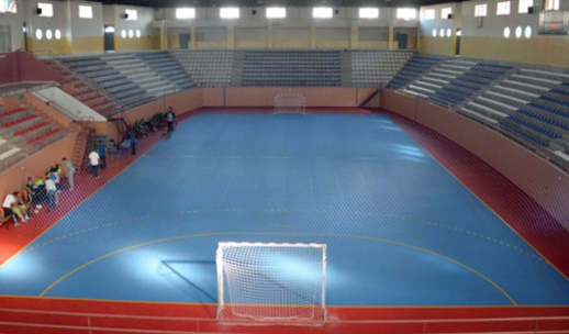 الاستفادة من القاعات الرياضية وملاعب القرب أصبح بالمجان واستخلاص الواجبات يجر للمساءلة القانونية الاستفادة من القاعات الرياضية وملاعب القرب أصبح بالمجان واستخلاص الواجبات يجر للمساءلة القانونية