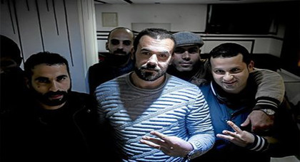 الزفزافي ورفاقه يعودون للمحكمة والدفاع: كلنا أمل في الاستئناف ونتمنى أن يجد الملف مخرجا حقوقيا الزفزافي ورفاقه يعودون للمحكمة والدفاع: كلنا أمل في الاستئناف ونتمنى أن يجد الملف مخرجا حقوقيا