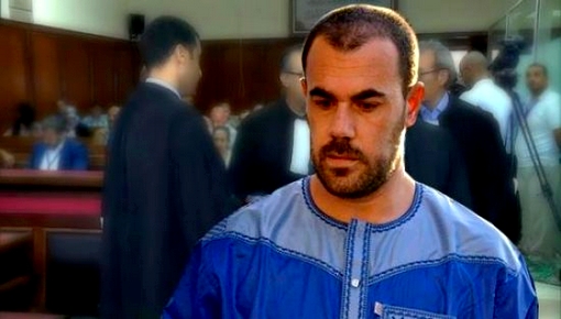مشادات كلامية في أول جلسة استئنافية لمحاكمة معتقلي الحراك.. والزفزافي: جردتموني من وطنيتي مشادات كلامية في أول جلسة استئنافية لمحاكمة معتقلي الحراك.. والزفزافي: جردتموني من وطنيتي